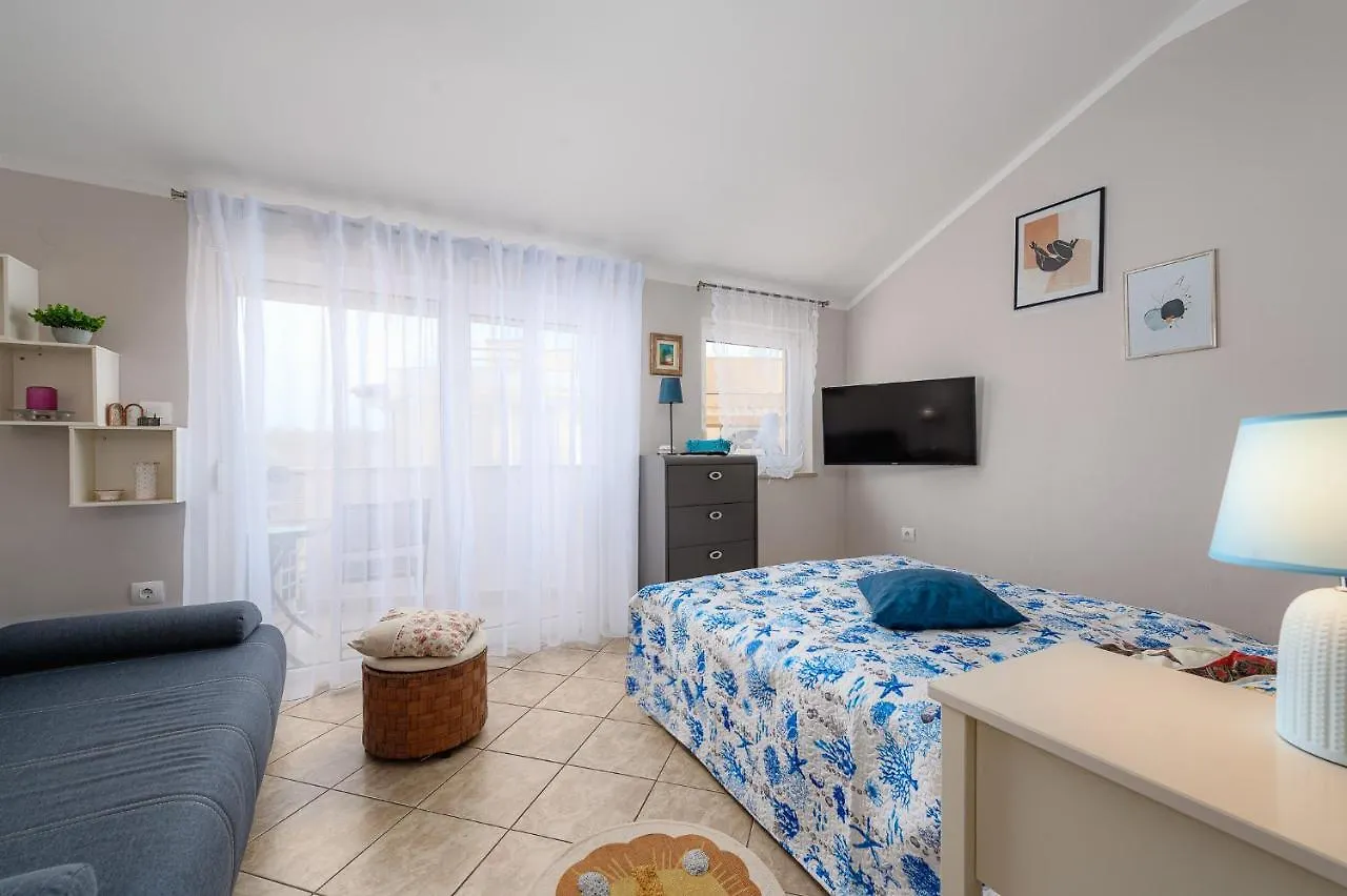 Studio Apartment Ares - Monterol Umag 0*,  Croatia