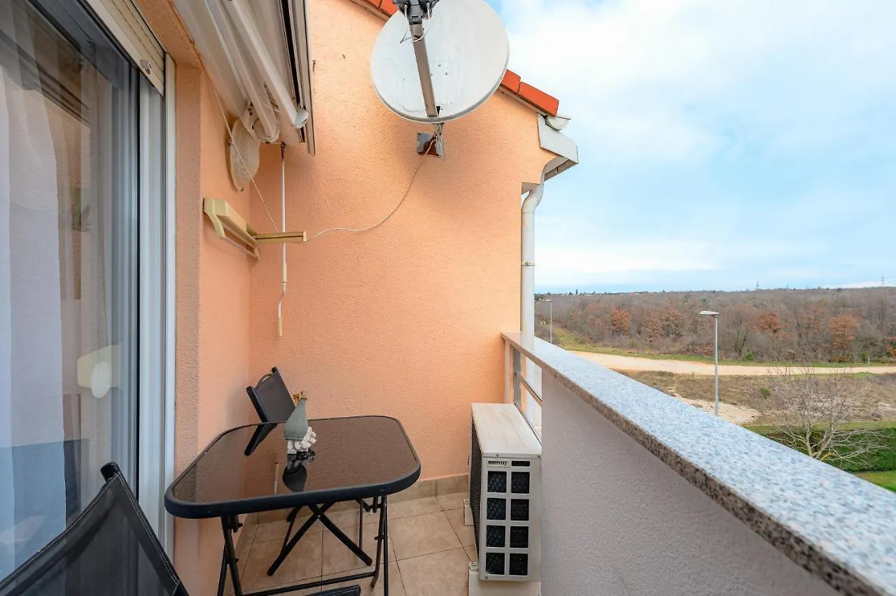 Studio Apartment Ares - Monterol Umag