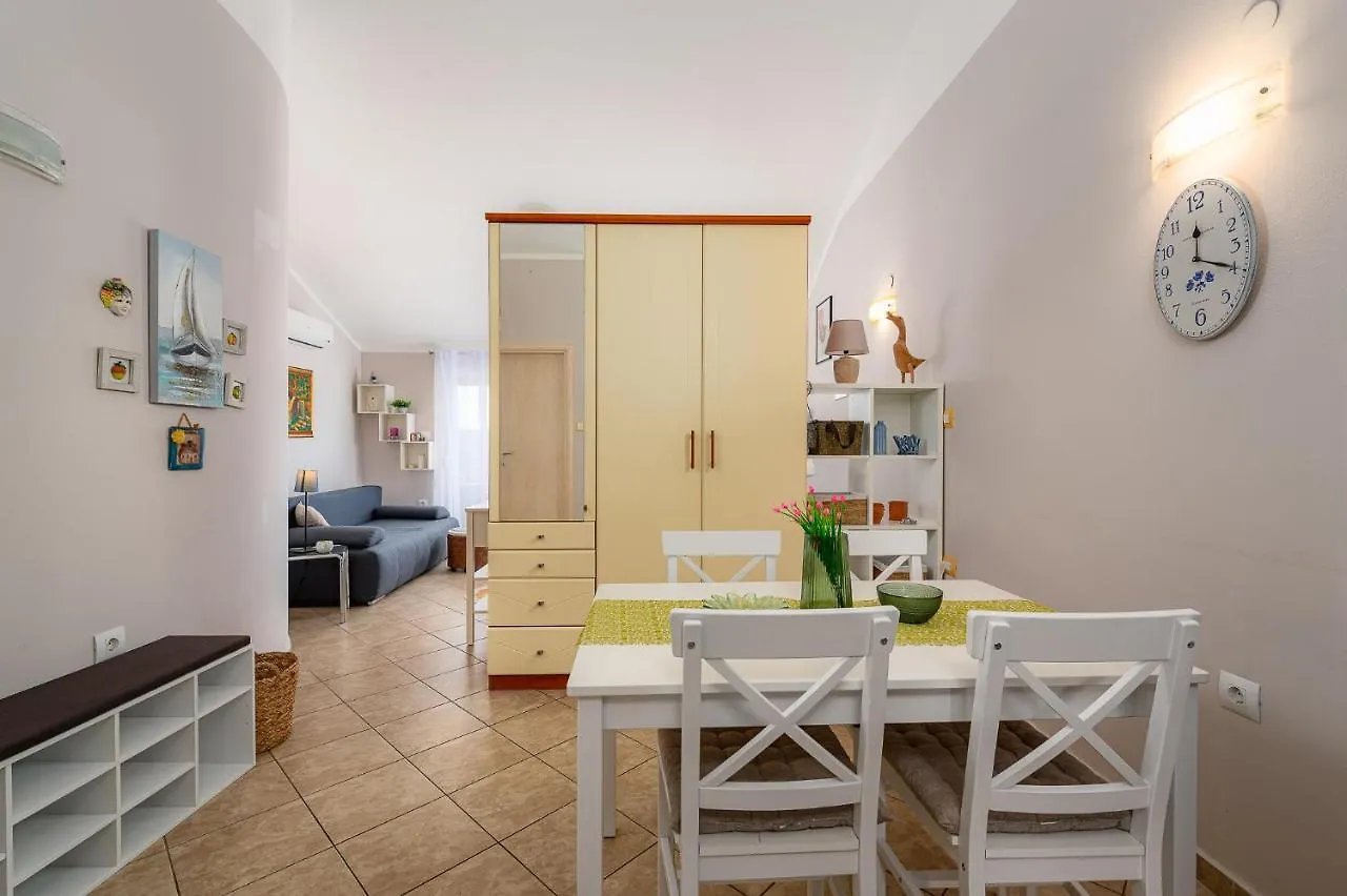 Studio Apartment Ares - Monterol Umag